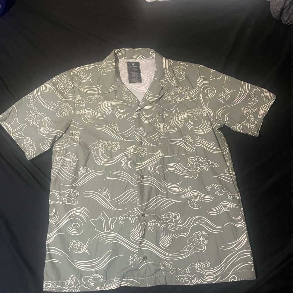 Maharishi Hawaiian shirt medium
